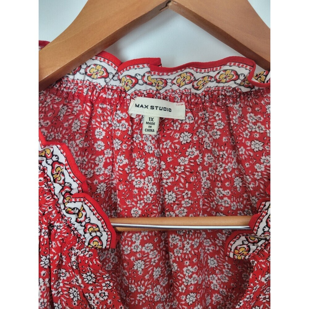MAX‎ STUDIO Women's 1X Plus Red Floral Ruffled Smocked Long Sleeve Blouse Top - Picture 2 of 3